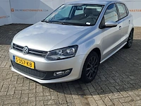 Personenauto volkswagen, polo 1.2 tdi, grijs, bouwjaar 2011 - afbeelding 1 van  34