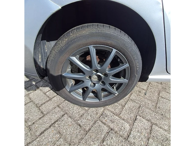 Personenauto volkswagen, polo 1.2 tdi, grijs, bouwjaar 2011 - afbeelding 16 van  34