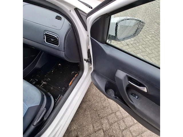 Personenauto, volkswagen, polo 1.2 tdi, wit, 2011 - afbeelding 24 van  45