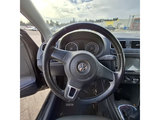 Personenauto volkswagen, polo 1.2 tdi, zwart, bouwjaar 2011 - afbeelding 4 van  45