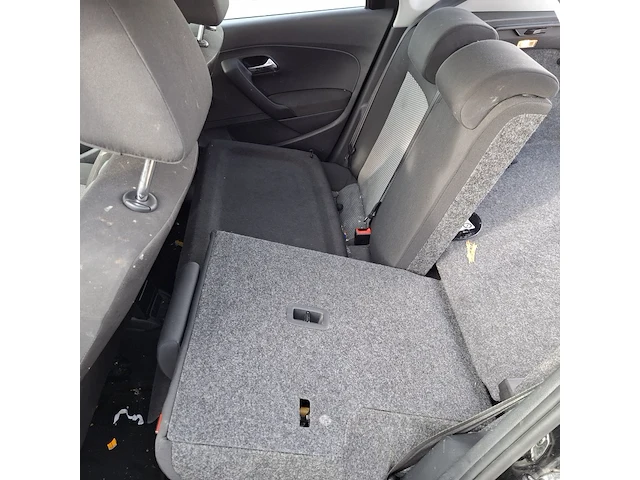 Personenauto volkswagen, polo 1.2 tdi, zwart, bouwjaar 2011 - afbeelding 39 van  45