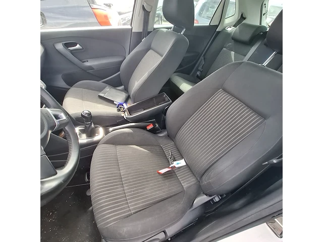 Personenauto volkswagen, polo 1.2 tsi bluemotion highline, wit, 2013 - afbeelding 10 van  34