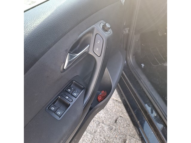 Personenauto volkswagen, polo 1.4-16v comfortline, bouwjaar 2011 - afbeelding 2 van  39