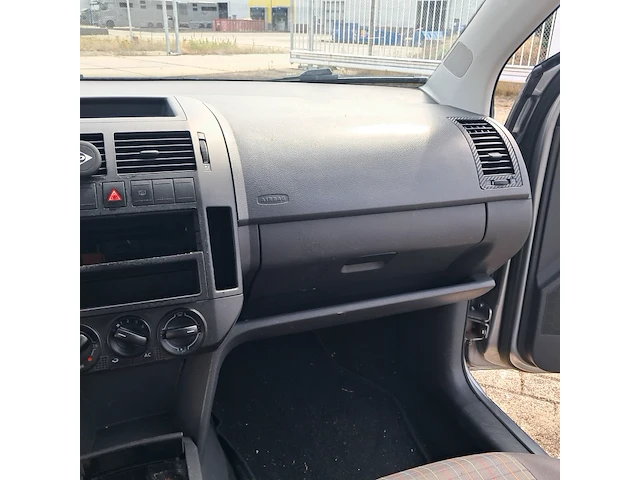 Personenauto, volkswagen, polo 1.4-16v optive, 2007 - afbeelding 6 van  49