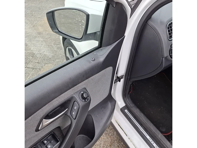 Personenauto volkswagen, polo 1.4 tsi, wit, bouwjaar 2012 - afbeelding 2 van  60