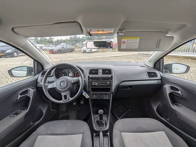 Personenauto volkswagen, polo 1.6 tdi, bouwjaar 2010 - afbeelding 3 van  51