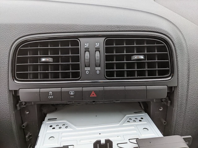 Personenauto volkswagen, polo 1.6 tdi, bouwjaar 2010 - afbeelding 16 van  51