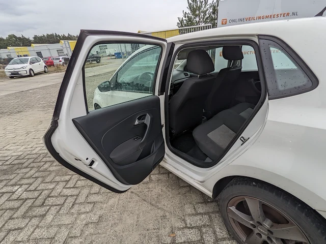 Personenauto volkswagen, polo 1.6 tdi, bouwjaar 2010 - afbeelding 26 van  51