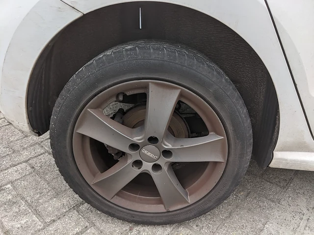Personenauto volkswagen, polo 1.6 tdi, bouwjaar 2010 - afbeelding 39 van  51