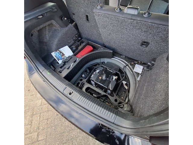 Personenauto volkswagen, polo 1.8, zwart, bouwjaar 2017 - afbeelding 15 van  57