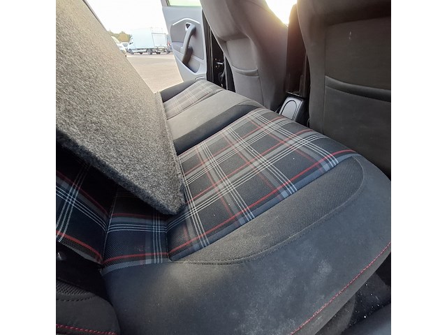 Personenauto volkswagen, polo 1.8, zwart, bouwjaar 2017 - afbeelding 19 van  57