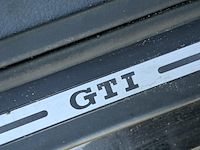 Personenauto volkswagen, polo 1.8, zwart, bouwjaar 2017 - afbeelding 25 van  57