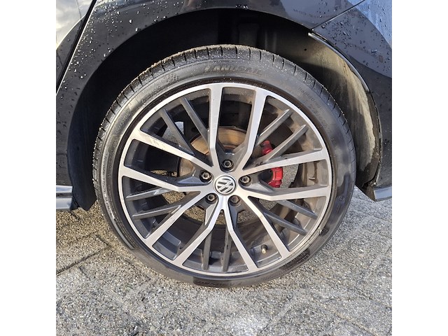 Personenauto volkswagen, polo 1.8, zwart, bouwjaar 2017 - afbeelding 28 van  57