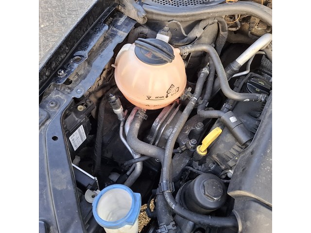 Personenauto volkswagen, polo 1.8, zwart, bouwjaar 2017 - afbeelding 48 van  57