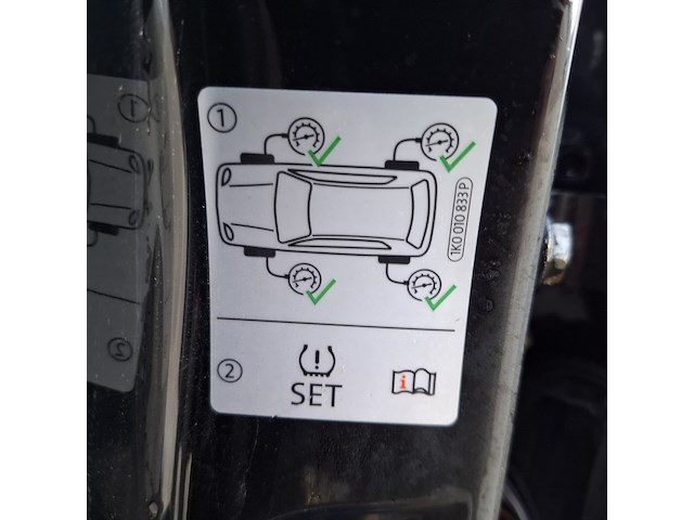 Personenauto volkswagen, polo 1.8, zwart, bouwjaar 2017 - afbeelding 49 van  57