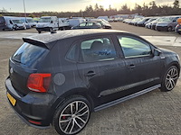Personenauto volkswagen, polo 1.8, zwart, bouwjaar 2017 - afbeelding 45 van  57
