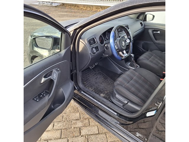 Personenauto volkswagen, polo 1.8, zwart, bouwjaar 2017 - afbeelding 56 van  57