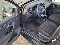 Personenauto volkswagen, polo 1.8, zwart, bouwjaar 2017 - afbeelding 56 van  57