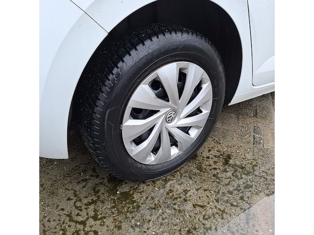 Personenauto volkswagen, polo, wit, bouwjaar 2019 - afbeelding 3 van  44