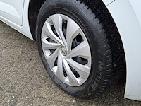 Personenauto volkswagen, polo, wit, bouwjaar 2019 - afbeelding 4 van  44