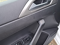 Personenauto volkswagen, polo, wit, bouwjaar 2019 - afbeelding 6 van  44