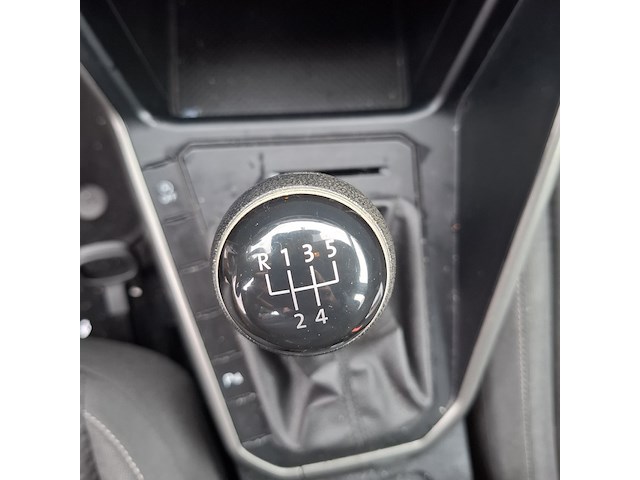 Personenauto volkswagen, polo, wit, bouwjaar 2019 - afbeelding 18 van  44