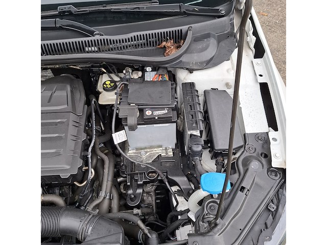 Personenauto volkswagen, polo, wit, bouwjaar 2019 - afbeelding 33 van  44