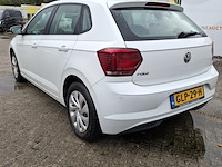 Personenauto volkswagen, polo, wit, bouwjaar 2019 - afbeelding 42 van  44