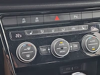 Personenauto volkswagen, t-roc 2.0 tsi 4motion r, grijs, bouwjaar 2022 - afbeelding 25 van  60