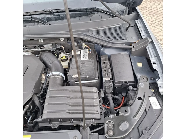 Personenauto volkswagen, t-roc 2.0 tsi 4motion r, grijs, bouwjaar 2022 - afbeelding 41 van  60
