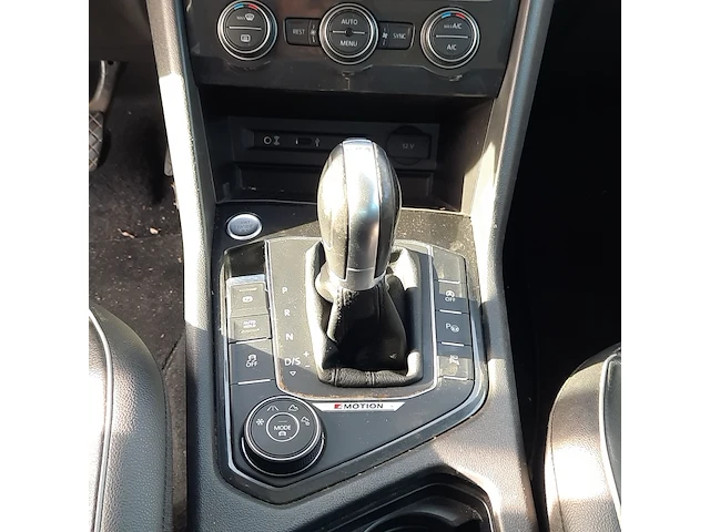 Personenauto, volkswagen, tiguan 2.0 tdi 4motion highline, 2016 - afbeelding 31 van  61