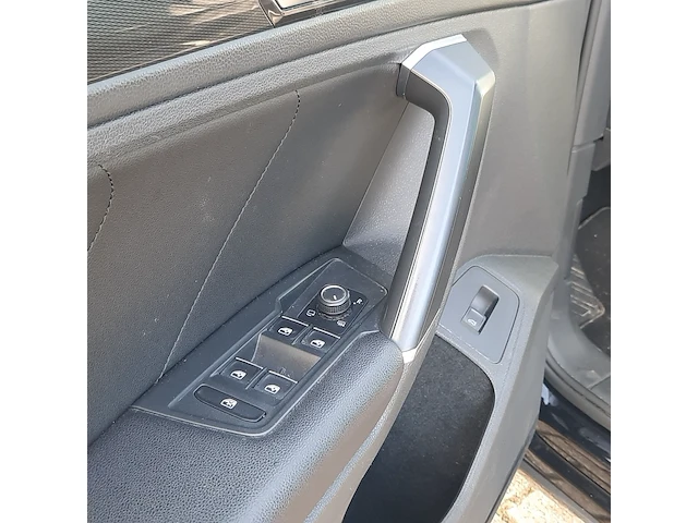 Personenauto, volkswagen, tiguan 2.0 tdi 4motion highline, 2016 - afbeelding 39 van  61