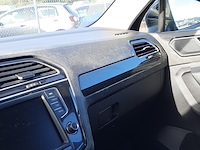 Personenauto volkswagen, tiguan 2.0 tdi 4motion highline, zwart, bouwjaar 2016 - afbeelding 35 van  61