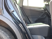 Personenauto volkswagen, tiguan 2.0 tdi 4motion highline, zwart, bouwjaar 2016 - afbeelding 49 van  61