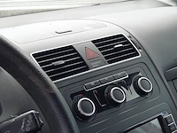 Personenauto volkswagen, touran 1.6 tdi trendline bluemotion, bouwjaar 2011 - afbeelding 27 van  57