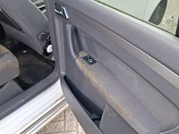 Personenauto volkswagen, touran 2.0 tdi comfortline bluemotion, bouwjaar 2013 - afbeelding 32 van  60