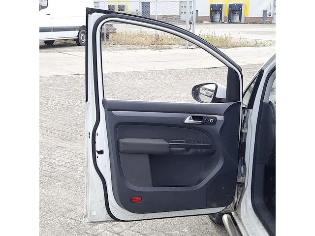 Personenauto volkswagen, touran 2.0 tdi comfortline bluemotion, bouwjaar 2014 - afbeelding 49 van  67