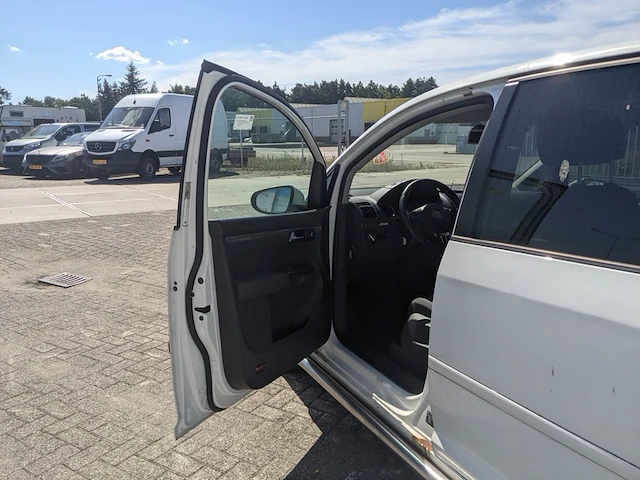 Personenauto volkswagen, touran 2.0 tdi comfortline bluemotion, bouwjaar 2015 - afbeelding 2 van  48
