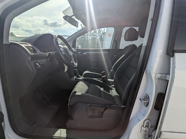 Personenauto volkswagen, touran 2.0 tdi comfortline, bouwjaar 2014 - afbeelding 3 van  53