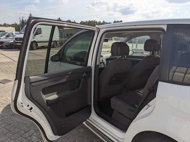 Personenauto volkswagen, touran 2.0 tdi comfortline, bouwjaar 2014 - afbeelding 24 van  53
