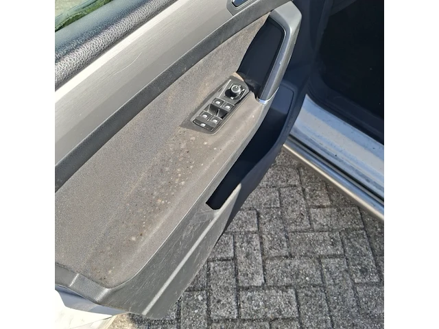 Personenauto volkswagen, touran 2.0 tdi scr comfortline, bouwjaar 2017 - afbeelding 15 van  63