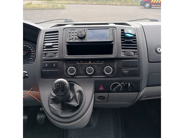 Personenauto volkswagen, transporter kombi - 2.0 tdi comfortline - 9-persoons, wit, bouwjaar 2012 - afbeelding 9 van  69