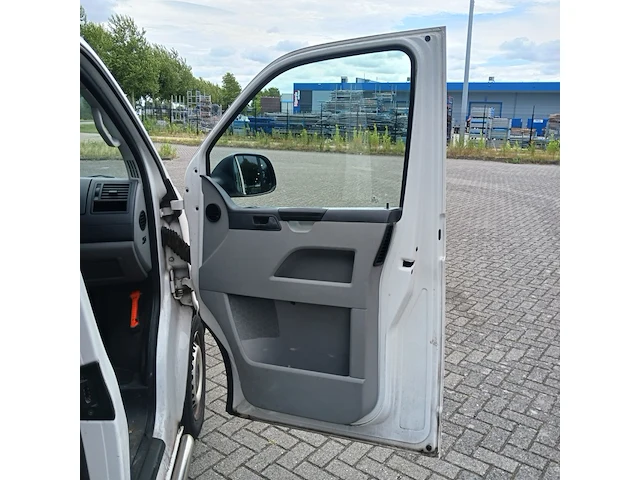 Personenauto volkswagen, transporter kombi - 2.0 tdi comfortline - 9-persoons, wit, bouwjaar 2012 - afbeelding 31 van  69