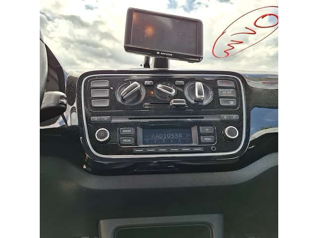 Personenauto volkswagen, up! 1.0, bouwjaar 2012 - afbeelding 5 van  26