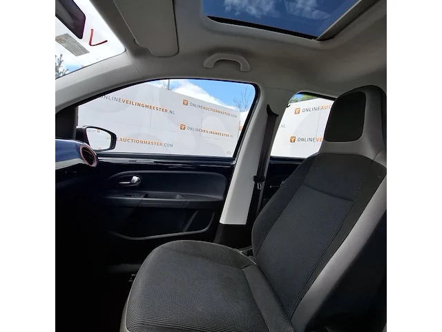Personenauto volkswagen, up! 1.0, bouwjaar 2012 - afbeelding 8 van  26