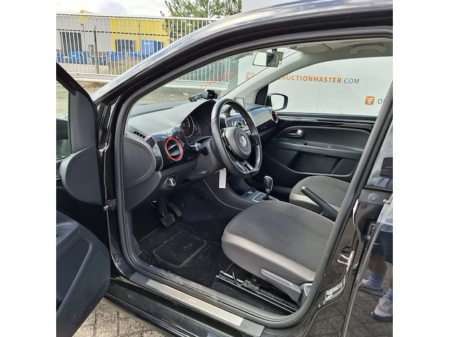 Personenauto volkswagen, up! 1.0, bouwjaar 2012 - afbeelding 24 van  26