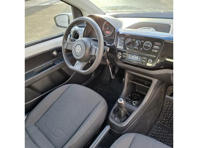 Personenauto volkswagen, up! 1.0 groove up! bluemotion, wit, bouwjaar 2014 - afbeelding 28 van  39