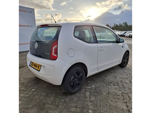 Personenauto volkswagen, up! 1.0 groove up! bluemotion, wit, bouwjaar 2014 - afbeelding 5 van  39