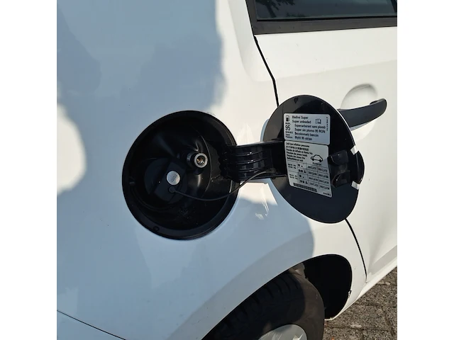 Personenauto volkswagen, up! 1.0 take up! bluemotion, zwart, bouwjaar 2013 - afbeelding 7 van  46