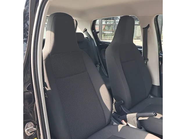 Personenauto volkswagen, up! 1.0 take up! bluemotion, zwart, bouwjaar 2013 - afbeelding 16 van  46